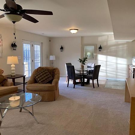 Luxury Villa And Apartments Fairfax Exterior foto