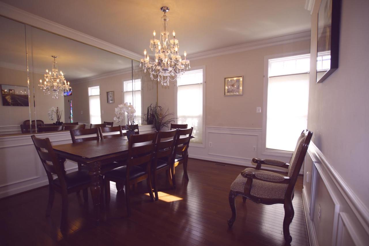 Luxury Villa And Apartments Fairfax Exterior foto